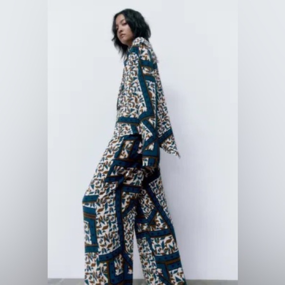 ZARA SCARF PRINT FLUID OUTFIT SIZE M